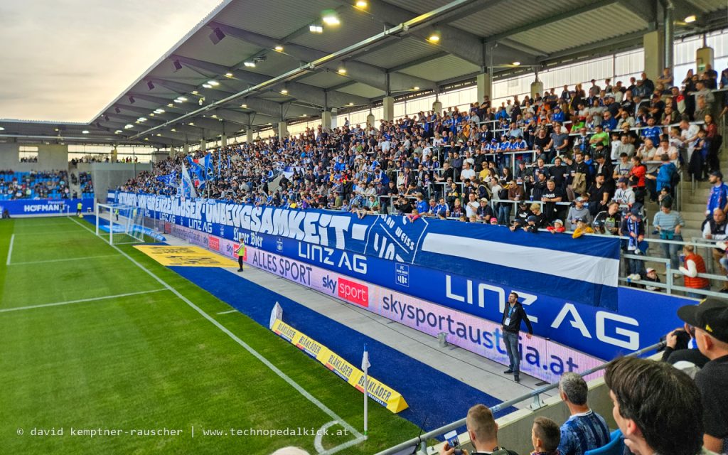 FC Blau Weiß Linz gegen Austria Lustenau